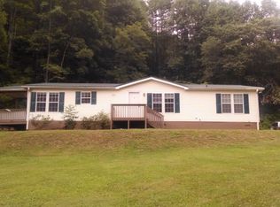 1203 Nickajack Rd, Franklin, NC 28734