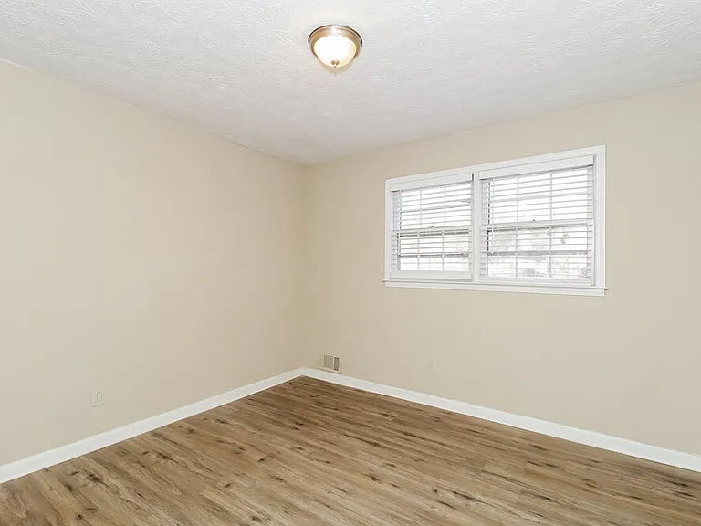 3334 Heatherwood Ln SW — Photo 13