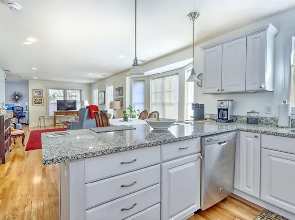 32 Lagrange St #1, West Roxbury, MA 02132