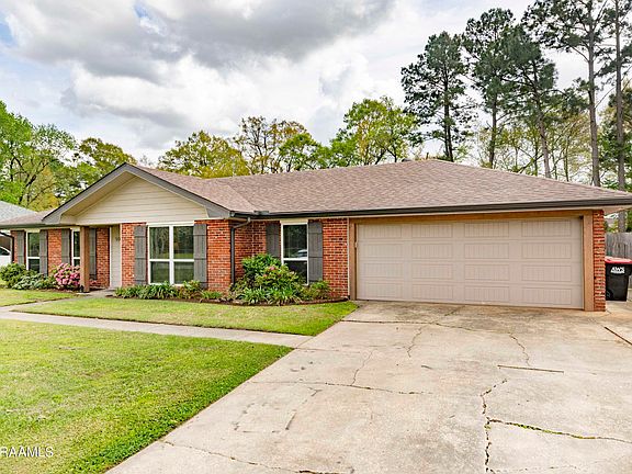 2nd image of 500 Orangewood Dr