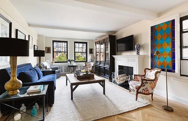 Sold by Compass | media 14