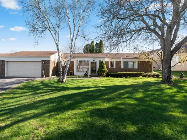 5327 Fairway Ct, West Bloomfield, MI 48323