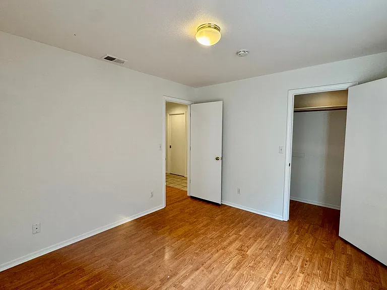 2923 Avila Bay Pl — Photo 28