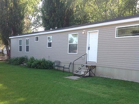 2nd image of 213 Deer St E