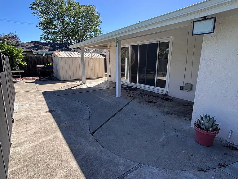 4992 Mattos Dr — Photo 29