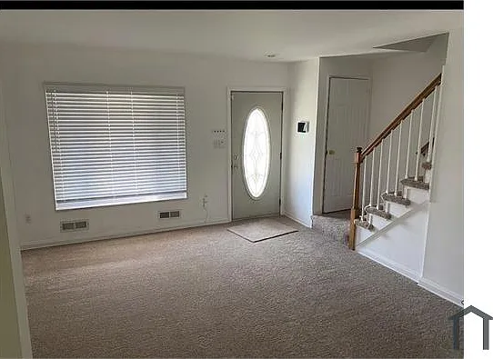 901 Southridge Rd — Photo 3
