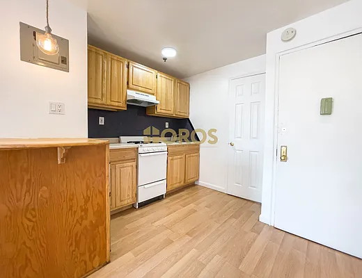 Rented by City Connections Realty | media 14