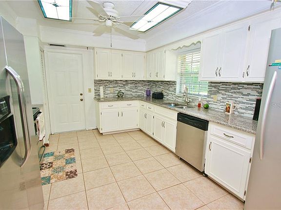 5th image of 1308 Rockwood Dr