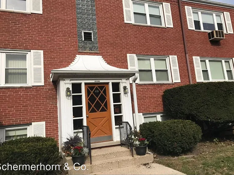 419 Ridge Ave — Photo 7