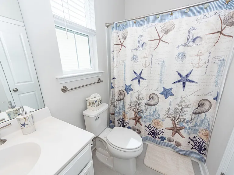 121 Hawthorne Landing Dr — Photo 34