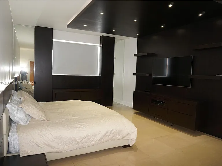 4001 S Ocean Dr #1 — Photo 18