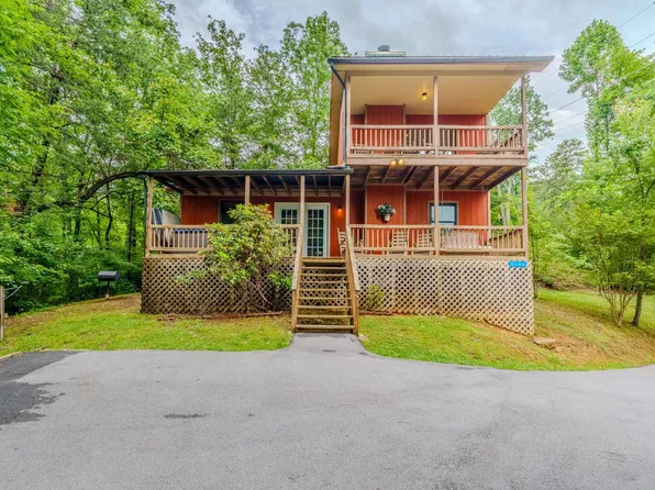 2106 Rabbit Point Way, Sevierville, TN 37876