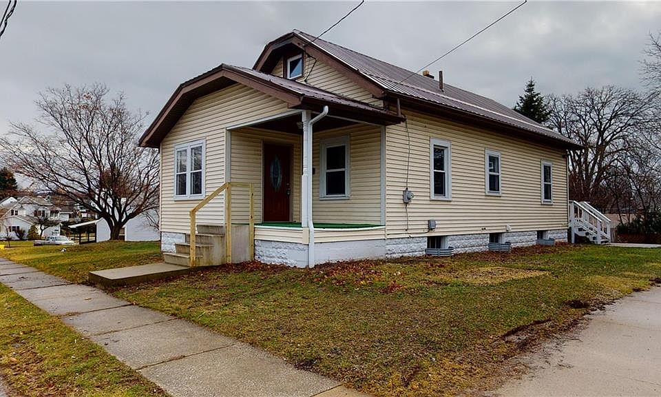 1st image of 2616 Pebble Dr