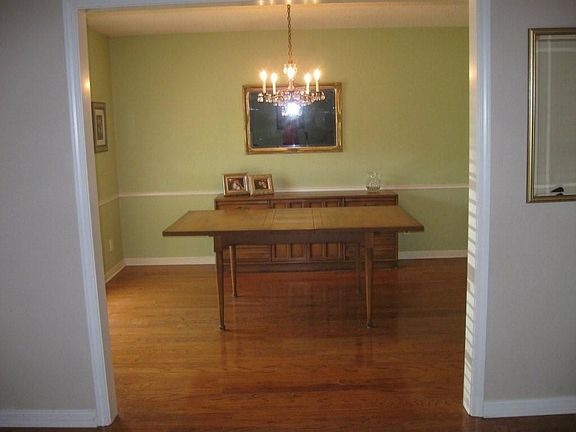 4th image of 2200 Teakwood Dr