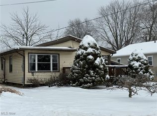 921 17th St, Vienna, WV 26105