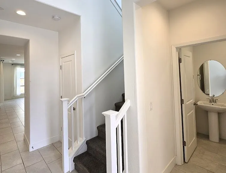 4324 Vineyard Dr — Photo 5