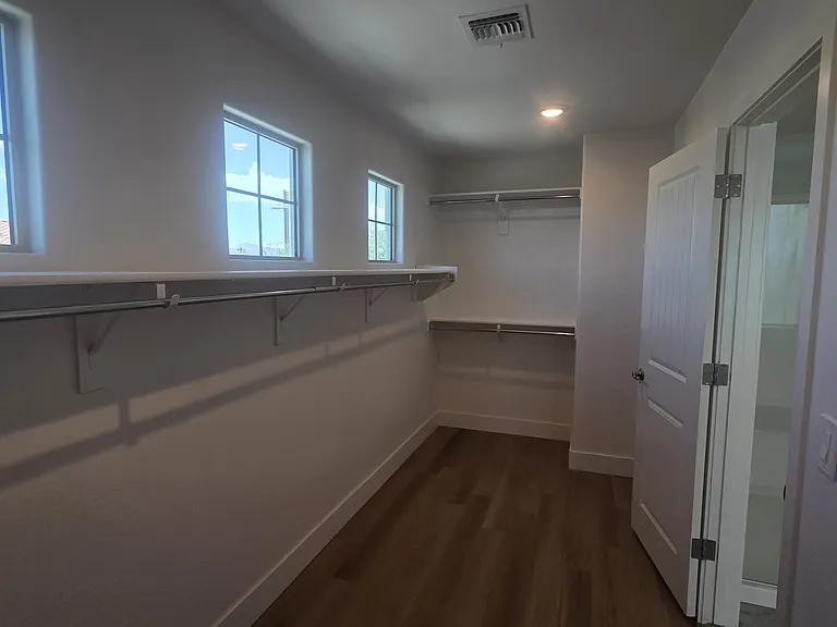 5220 S Hadron — Photo 21