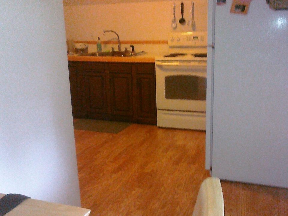 2nd image of 1202 6th St NE #2