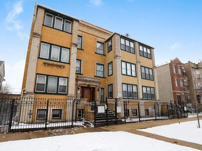 4827 S Prairie Ave APT 3, Chicago, IL, 60615