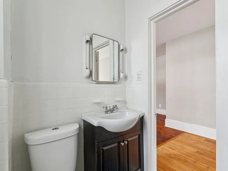 2254 Bryn Mawr Ave #14 — Photo 11