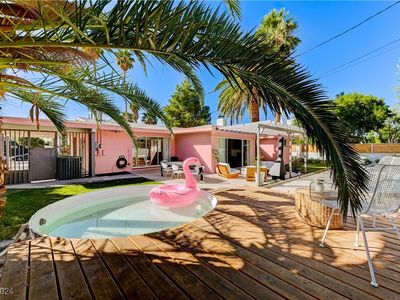 555 Barbara Way, Las Vegas, NV, 89104