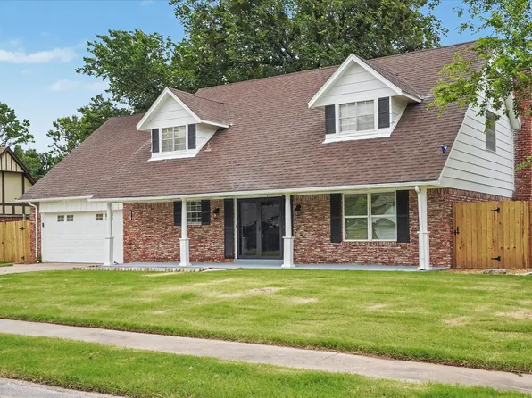 1009 N Forest Pl, Jenks, OK 74037