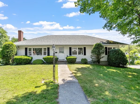2 Dale Ave, Auburn, MA 01501