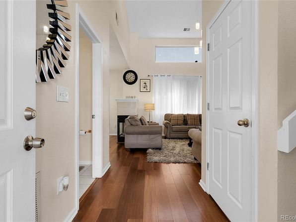 337 Ivory Circle, Aurora, CO 80011