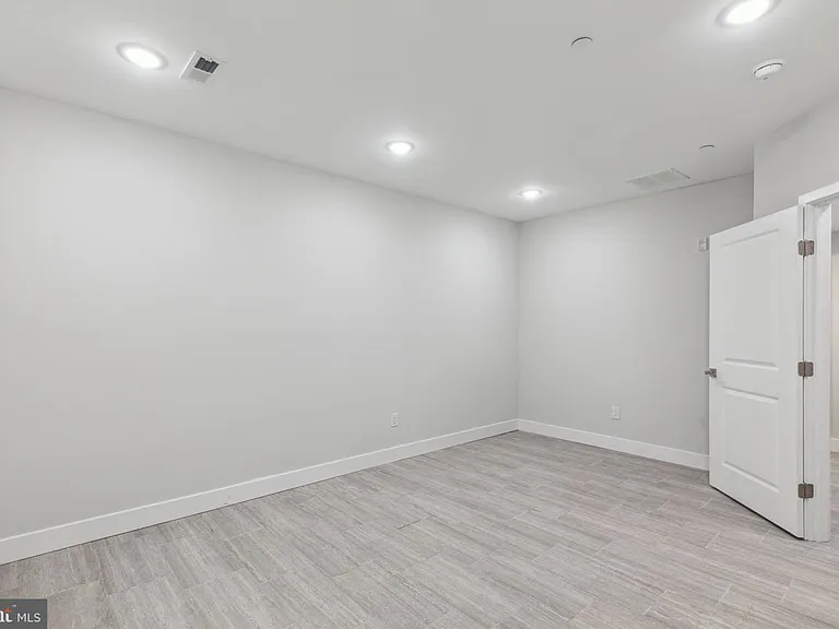 1840-42 N Gratz St #1 — Photo 13