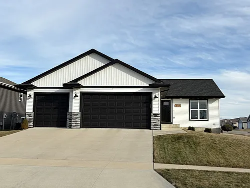 5701 Hertz Dr Photo 1