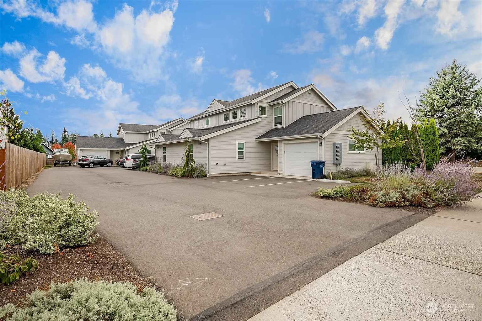 2034 Aaron Drive photo 1