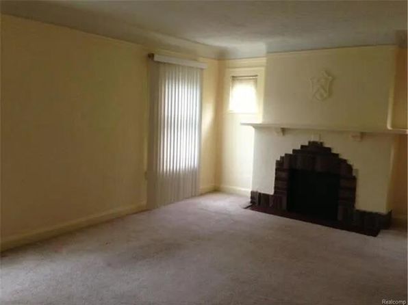 17214 Roselawn St, Detroit, MI 48221