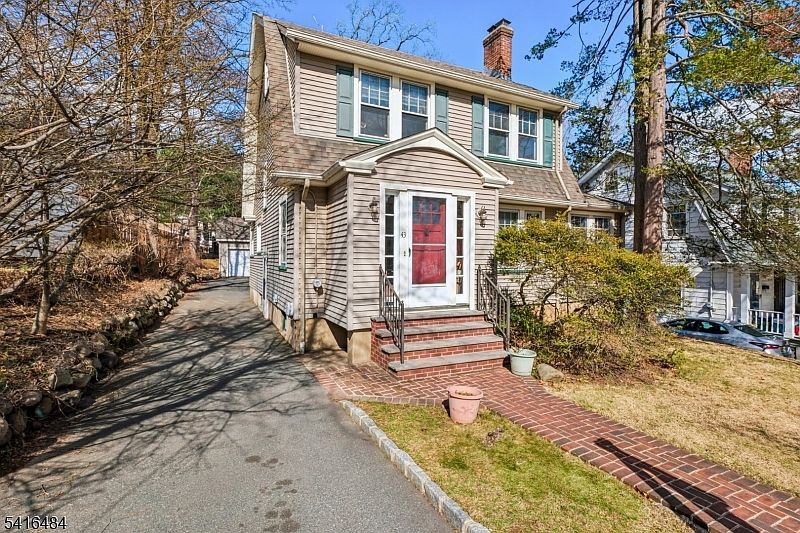 1st image of 43 Ridgeview Ave