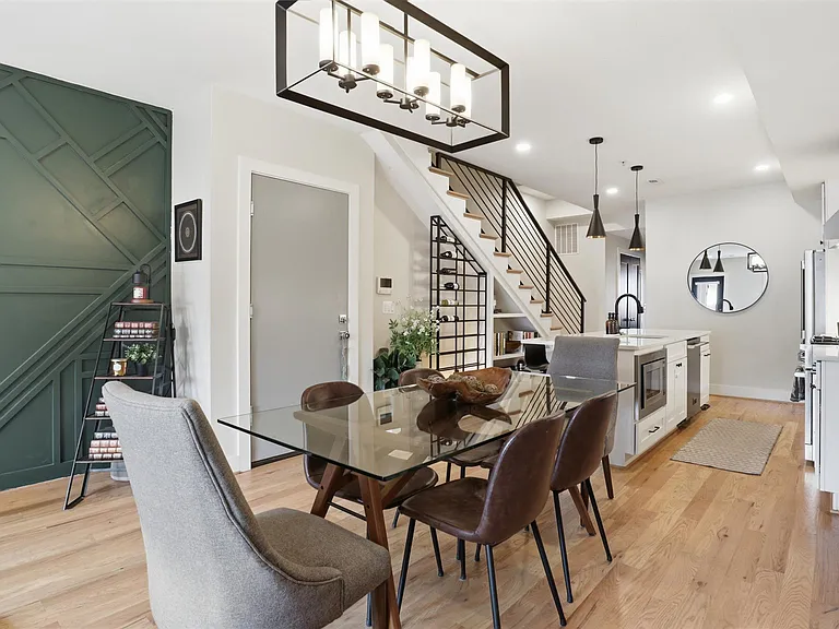 1222 Neal St NE #3 — Photo 8