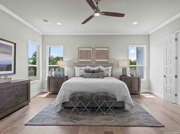 1323 Berkdale Bluff, San Antonio, TX 78260