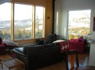 8207 Robert Dr, Anchorage, AK 99516