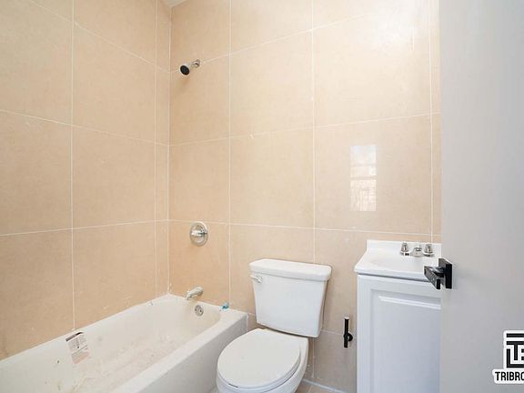 5th image of 3675 Paulding Ave APT 1A