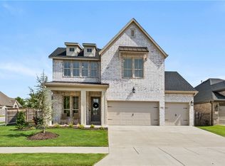 2208 SW Hampton Ave, Bentonville, AR 72713