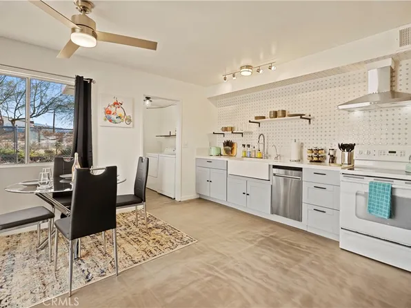 3883 Hilltop Dr, Twentynine Palms, CA 92277