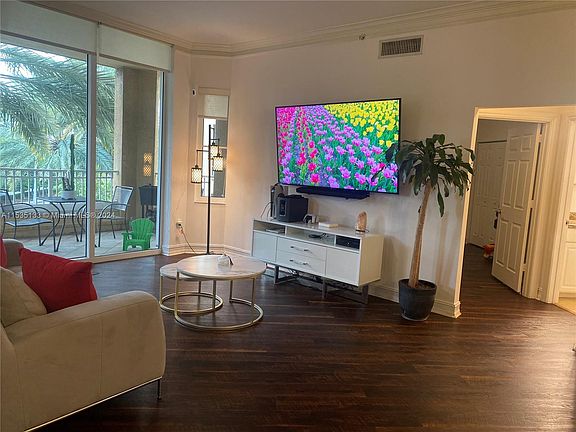 2nd image of 3001 NE 185th St APT 335
