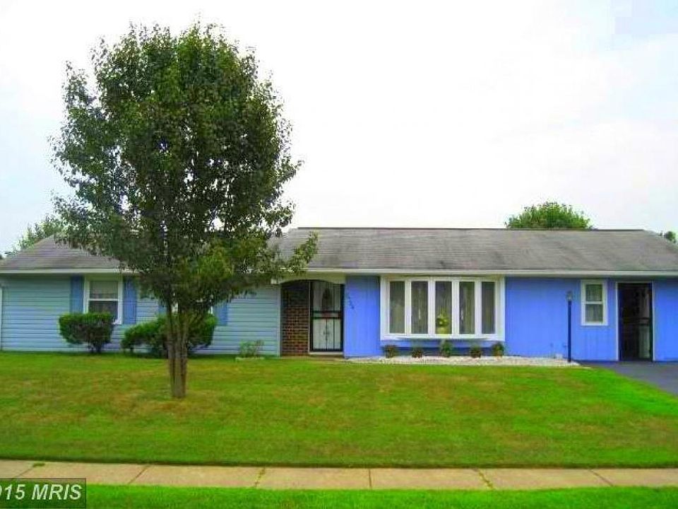 1st image of 2724 Pinewood Dr