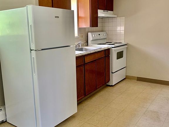 2nd image of 1843 Butternut St APT 2