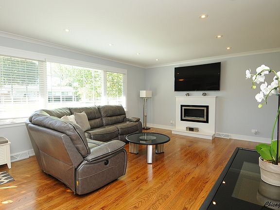 4th image of 1103 N Brentwood Ln