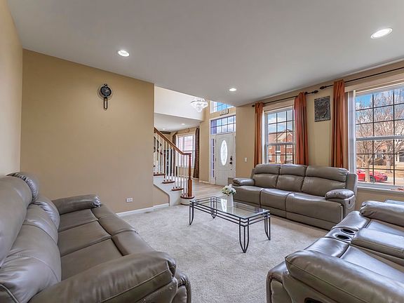 4th image of 6085 Irene Dr