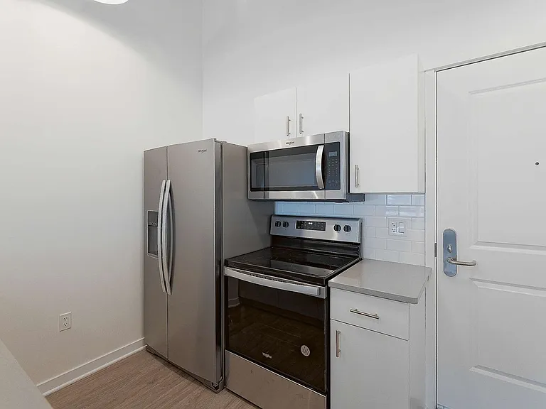 501 S Capitol Ave — Photo 47