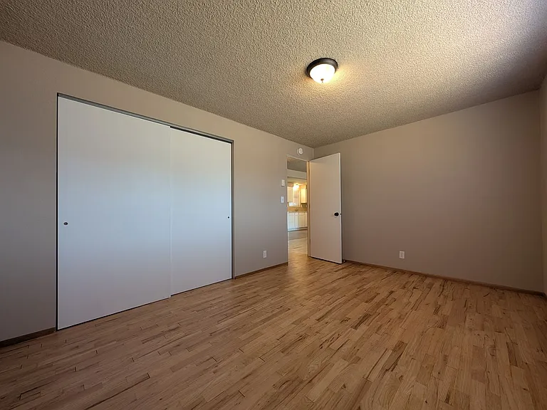 2064 Centennial Blvd — Photo 13