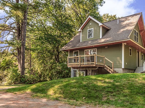 2nd image of 4 Jessica Ln #4A