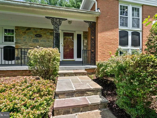 14817 Lake Ter, Rockville, MD 20853
