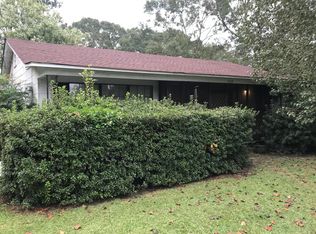 1039 N 14th Ave, Laurel, MS 39440