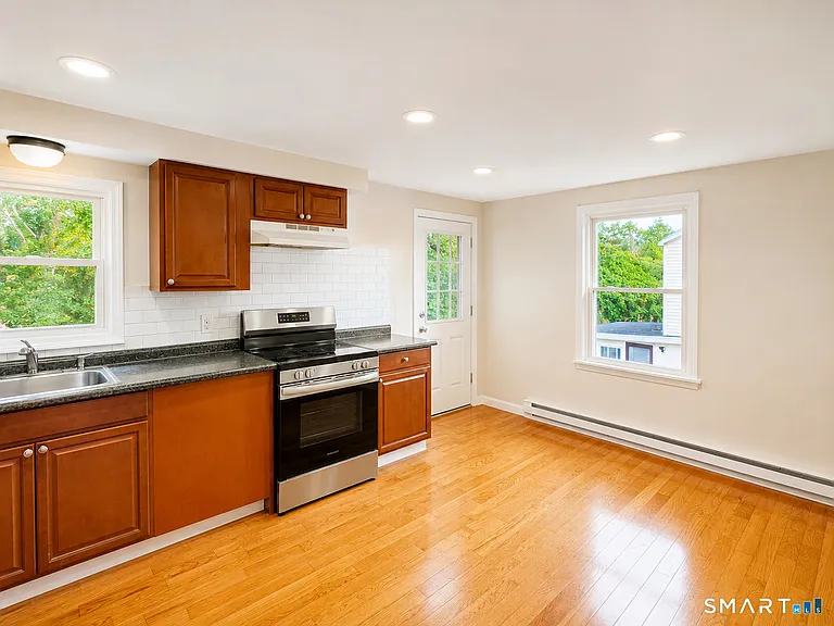 56 Doman Dr — Photo 4